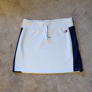 TOMMY HILFIGER SPORT SKIRT, SZ M, NEW